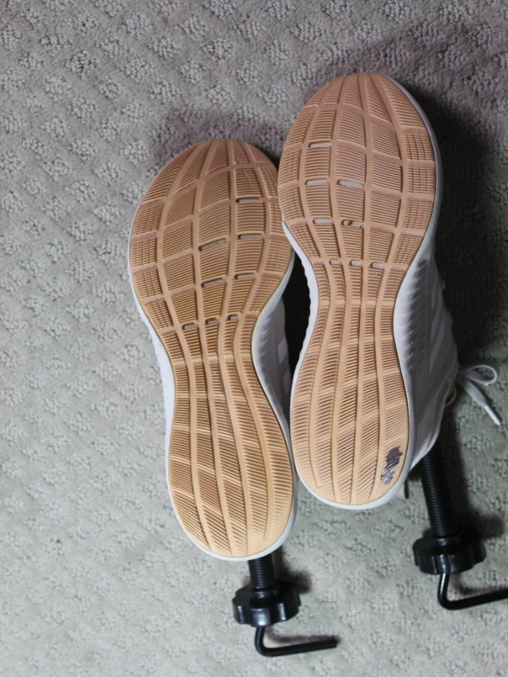 Adidas EdgeBounce Women's Size 8.5 White Beige Athletic Shoes
